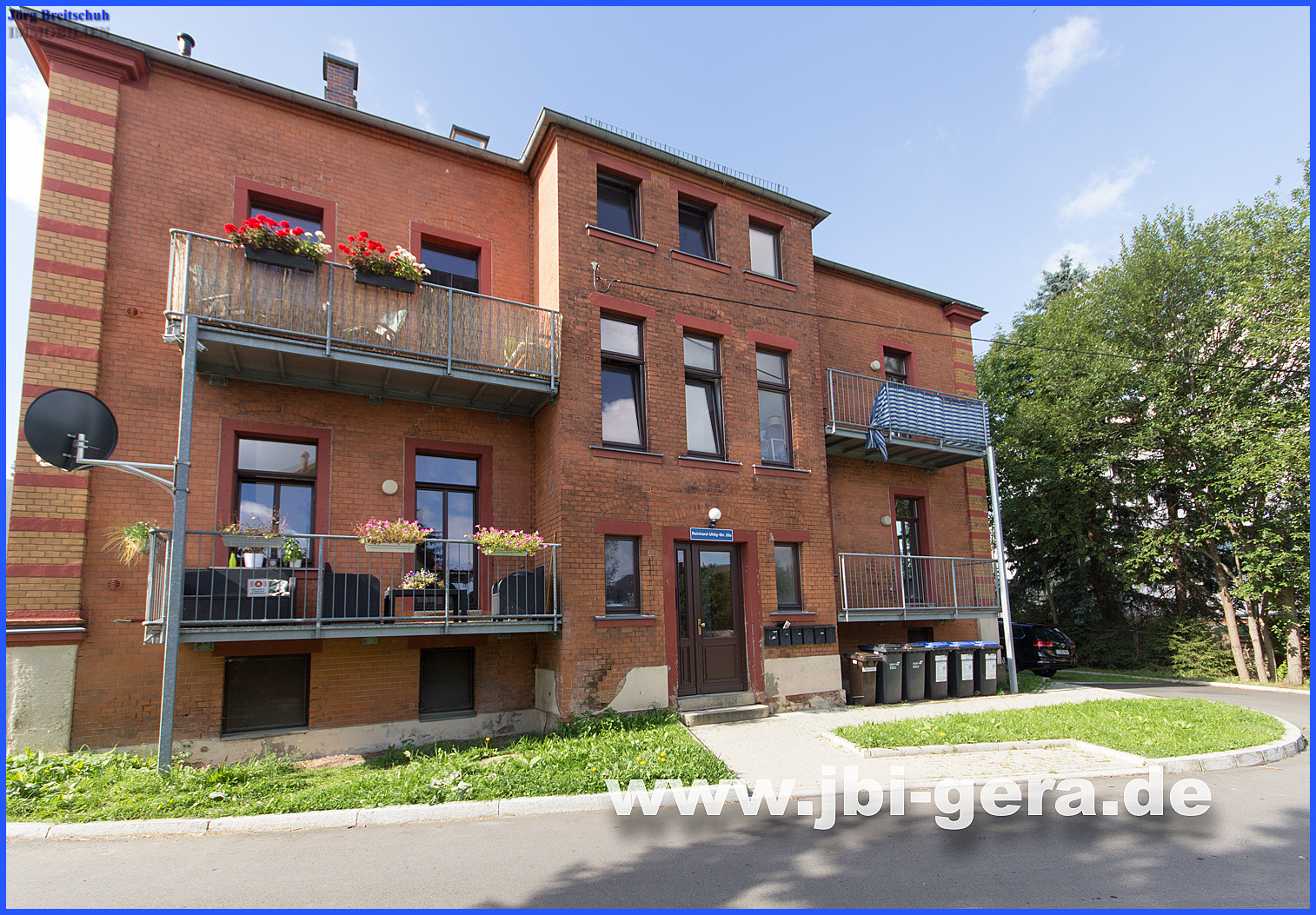 Schöne Dachgeschosswohnung zu verkaufen!