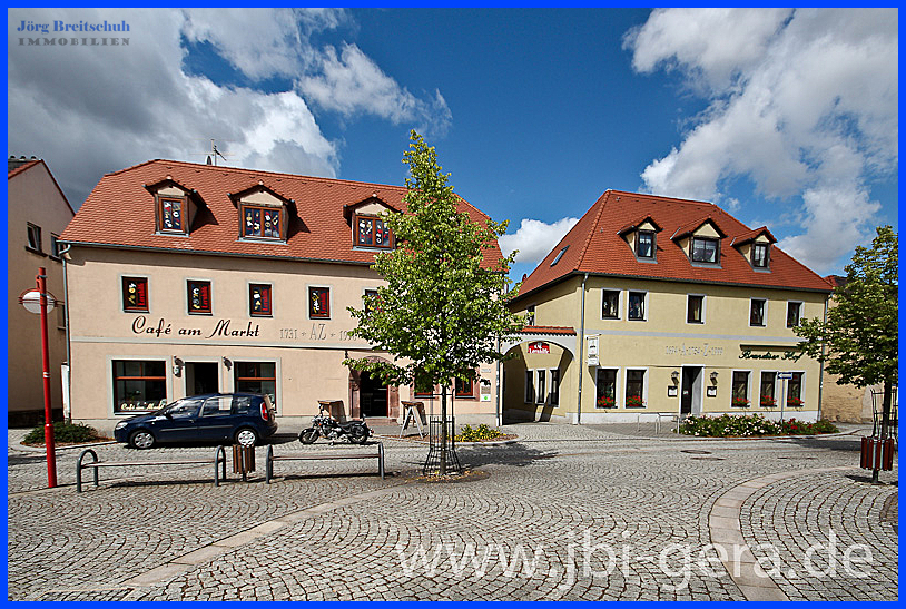 Ein historiches Wohn- und Geschäftshaus in Brandis.