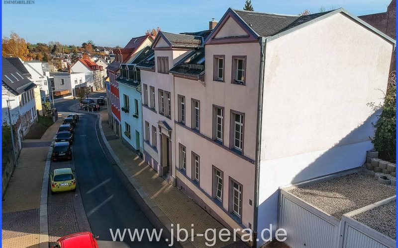 Ansicht mit Wohnumfeld