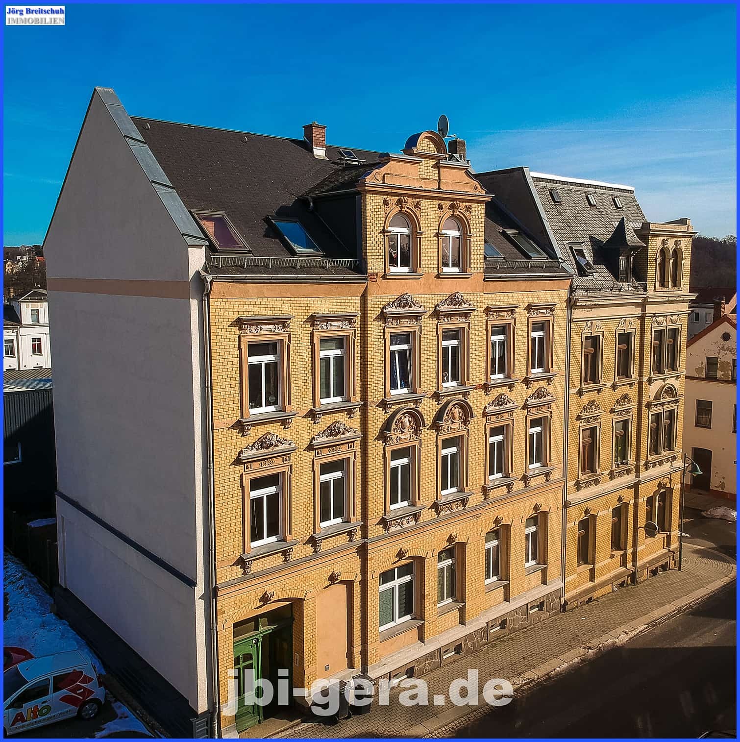 Mehrfamilienhaus mit unglaublichen Renditepotential und schöner Fassade zu verkaufen