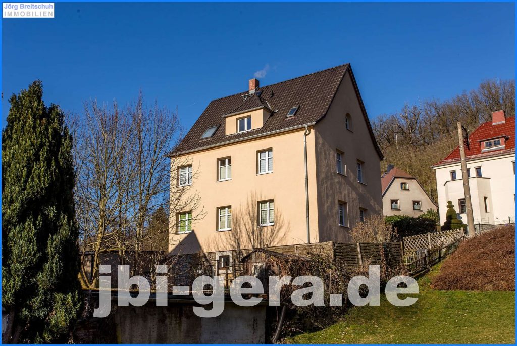 Freistehendes Mehrfamilienhaus mit Terrasse, Garage in Gera – Ruhige Lage Freistehendes Mehrfamilienhaus mit Terrasse, Garage in Gera – Ruhige Lage
