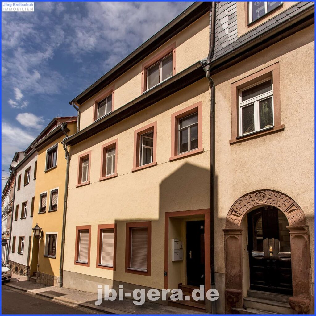 Vollvermietetes Mehrfamilienhaus im Zentrum von Colditz Vollvermietetes Mehrfamilienhaus im Zentrum von Colditz
