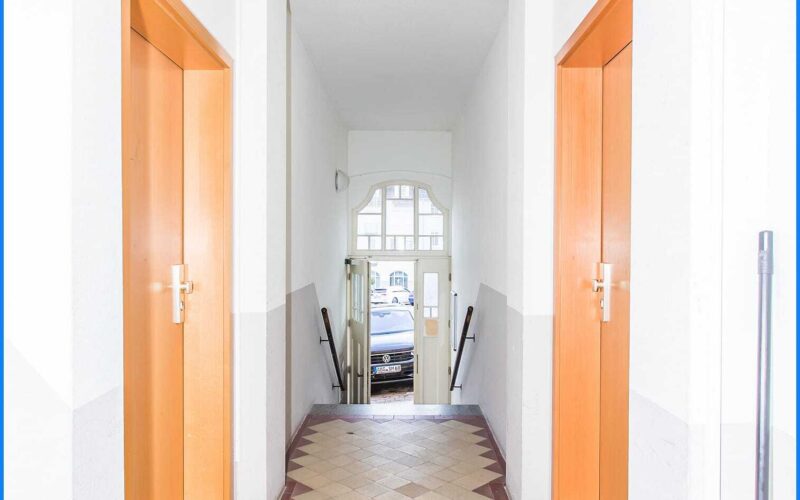 Treppenhaus WE Eingang EG