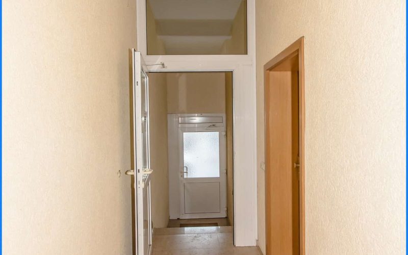 Hauseingang Zwischentür