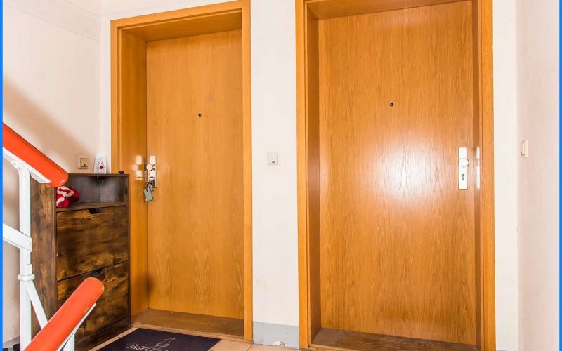 Wohnungseingänge  3OG