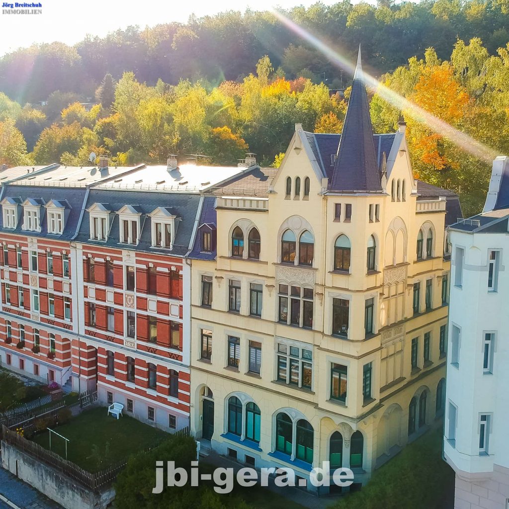 Denkmalgeschützte vollvermietete Villa ,geteilt nach WEG zu verkaufen