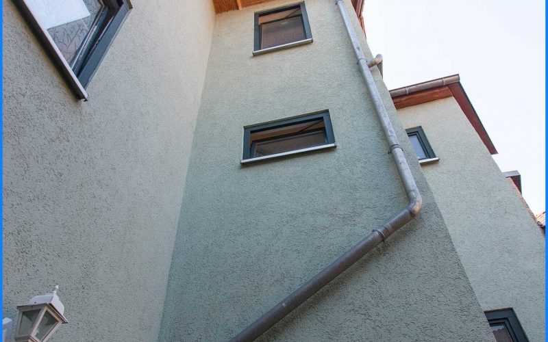 1528 Fassade hinten