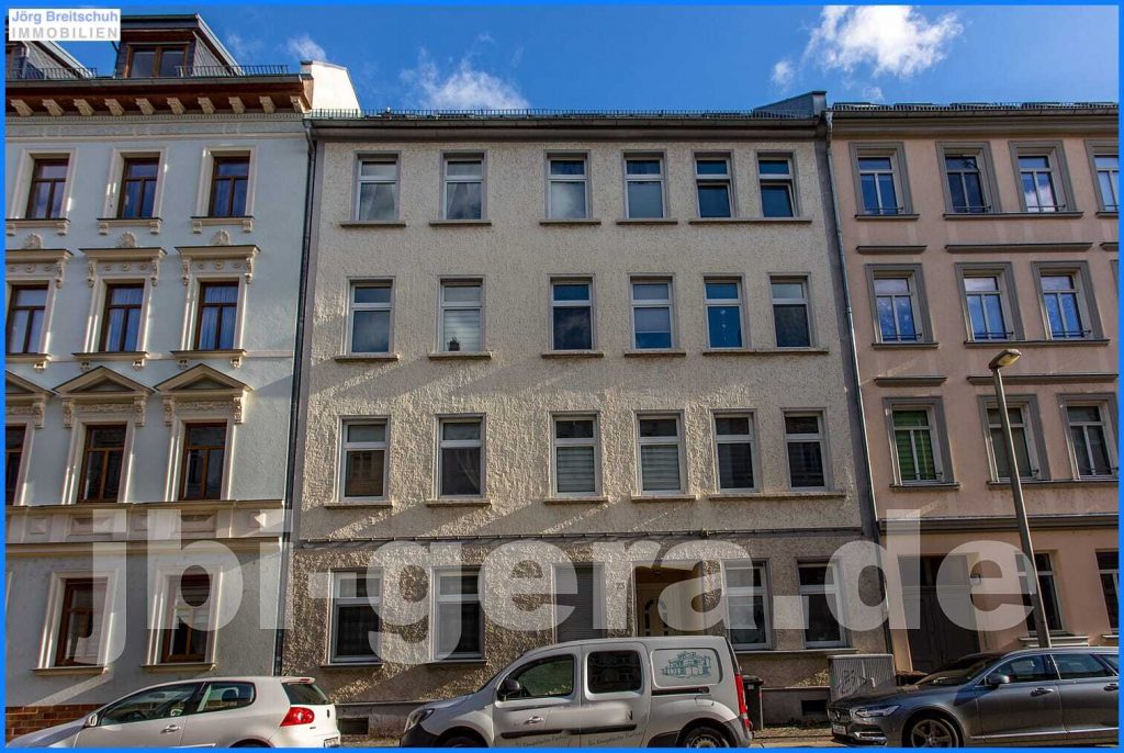 Mehrfamilienhaus mit Balkonen, Gartengrundstück in Gera-Debschwitz Energiewert 75,5