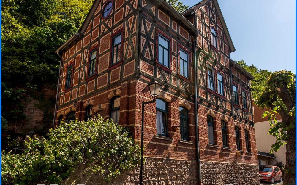 Vollvermietetes, gepflegtes 3-Familienhaus in ruhiger Lage von Stadtroda