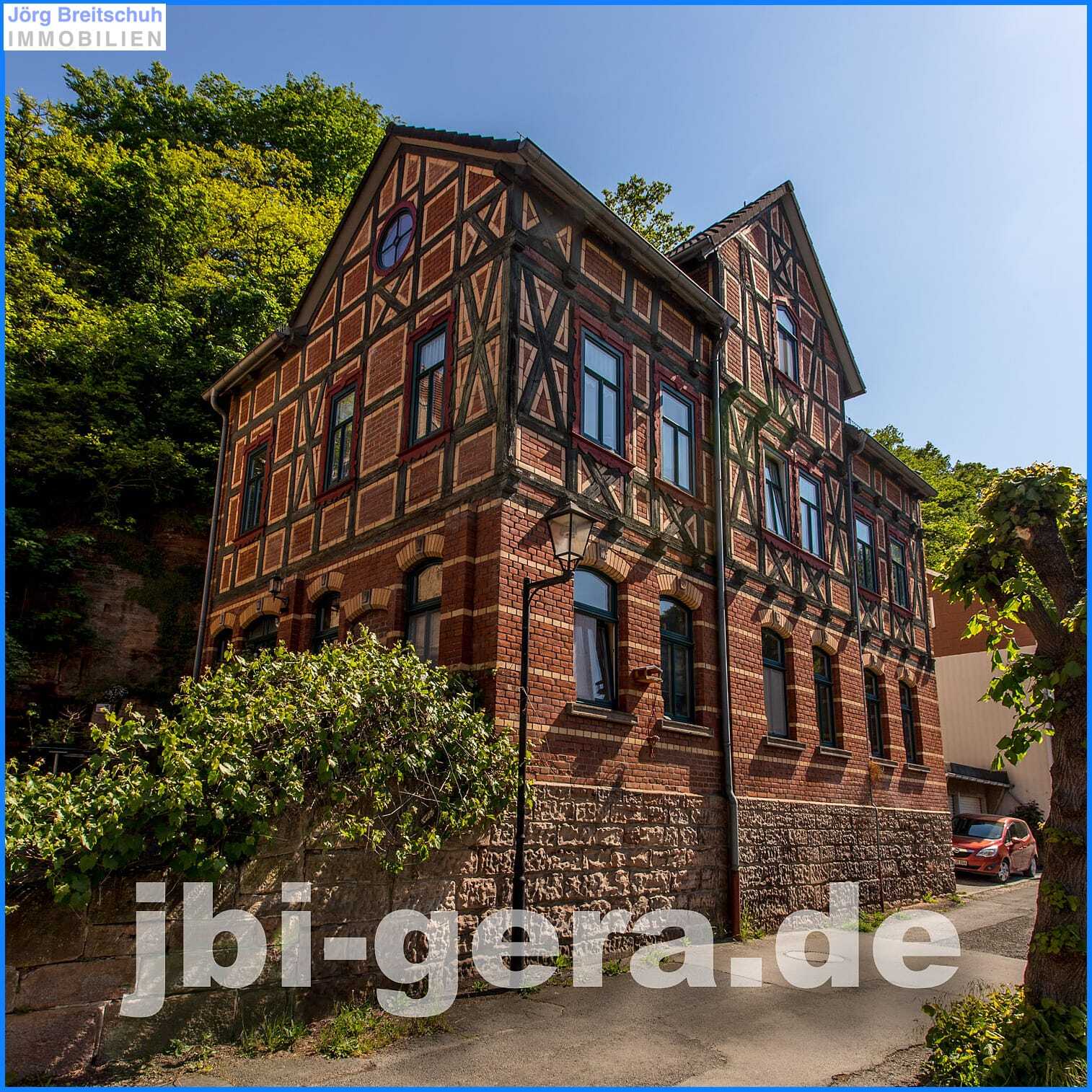 Vollvermietetes, gepflegtes 3-Familienhaus in ruhiger Lage von Stadtroda