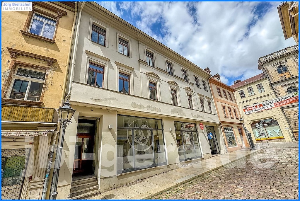 Altenburg-Zentrum: Renditestarkes Wohn- & Geschäftshaus mit Terrasse Altenburg-Zentrum: Renditestarkes Wohn- & Geschäftshaus mit Terrasse