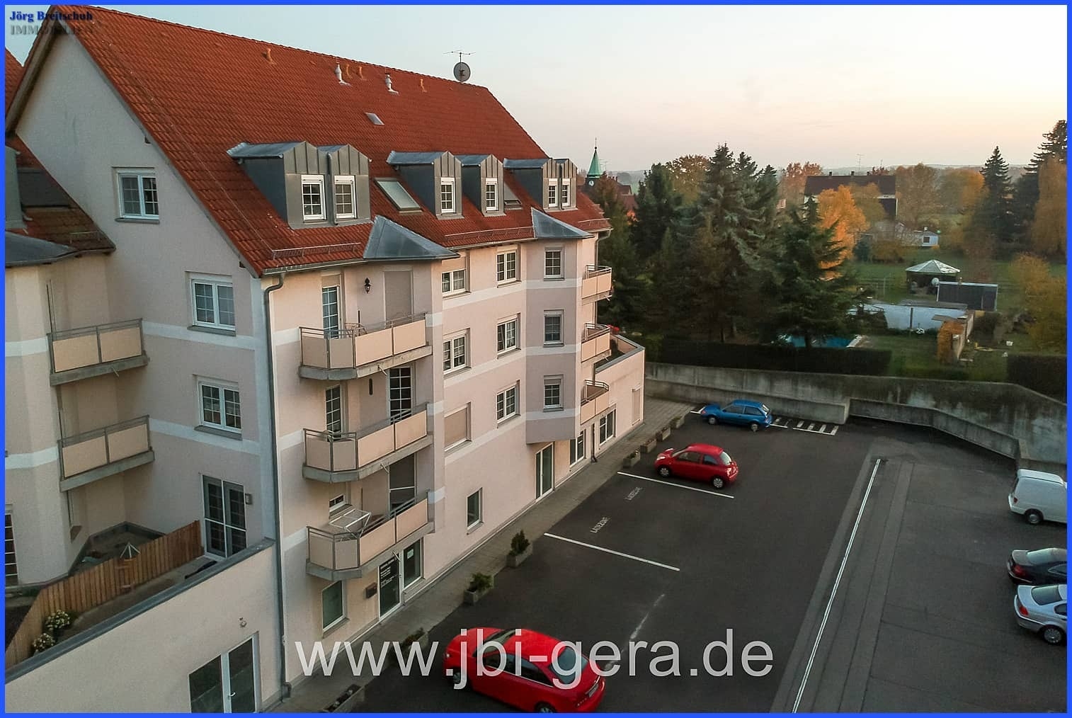 Rendite im Grünen: Solide 2-ETW mit Balkon, Fernwärme & absoluter Ruhegarantie Rendite im Grünen: Solide 2-ETW mit Balkon, Fernwärme & absoluter Ruhegarantie